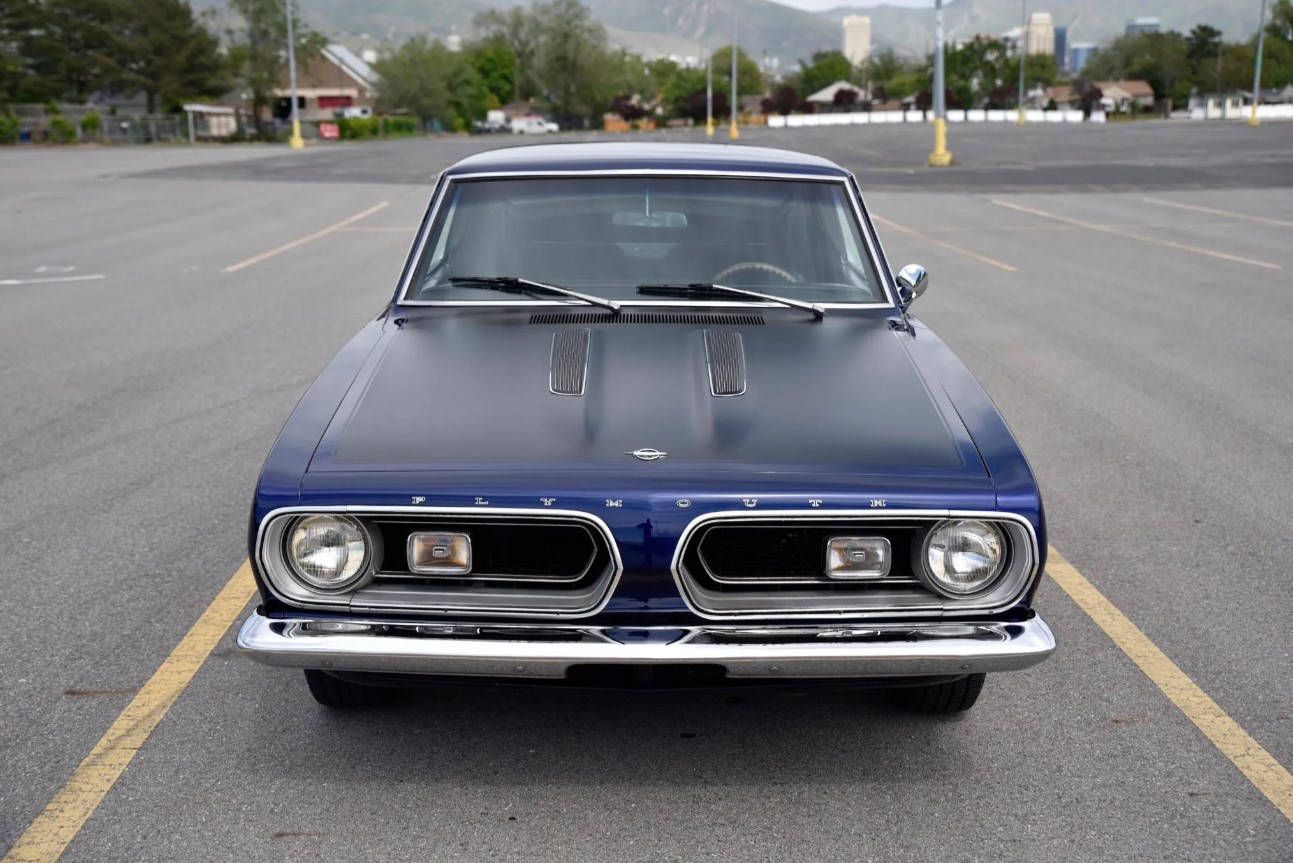 DQ Reviving the Spirit of Speed: Exploring the 1967 Plymouth Barracuda ...