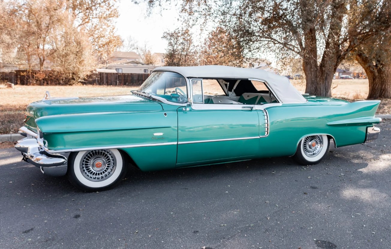 The Iconic Elegance of the 1956 Cadillac Eldorado Biarritz Convertible ...