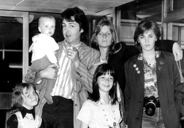 Beyond the Bass: Paul McCartney and his Family Band