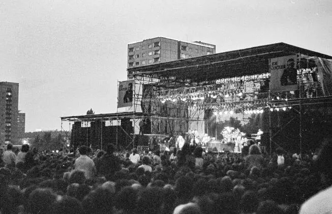 Woodstock Whisper in the East: Cocker's historic 1988 GDR concert.