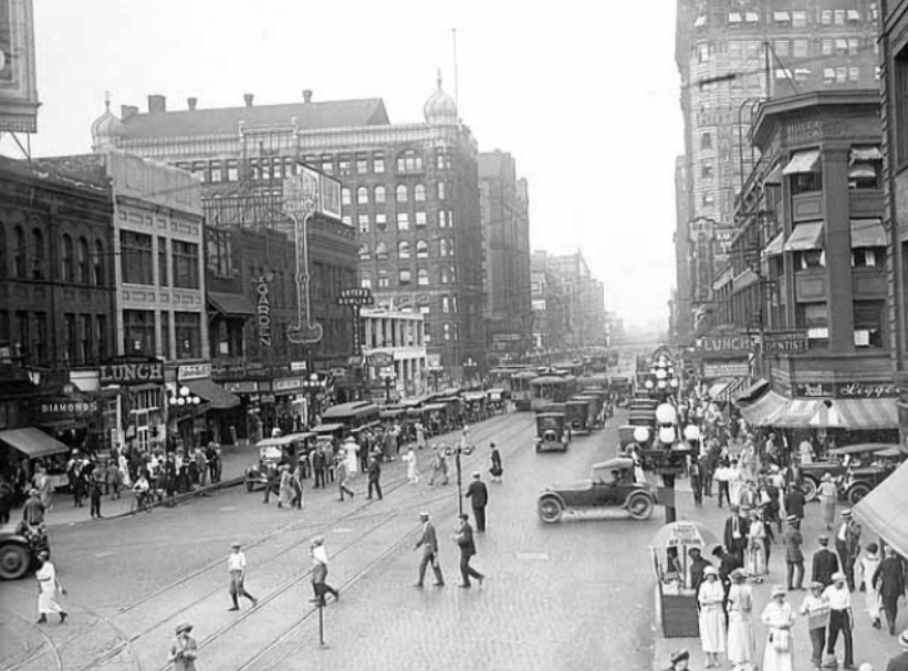 37 Amazing Vintage Photos Show Street Scenes of Minneapolis in the ...