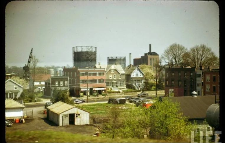 40 Stunning Color Photographs of the USA in 1950 Through the Window of a Train