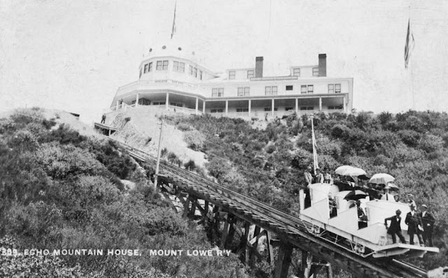 Amazing Vintage Photos of Passengers Riding Mount Lowe’s Cable Incline in the Late 19th and Early 20th Centuries _ Vintage US