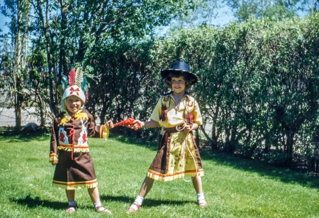 Life in the U.S. in the 1950s Through Wonderful Color Photos