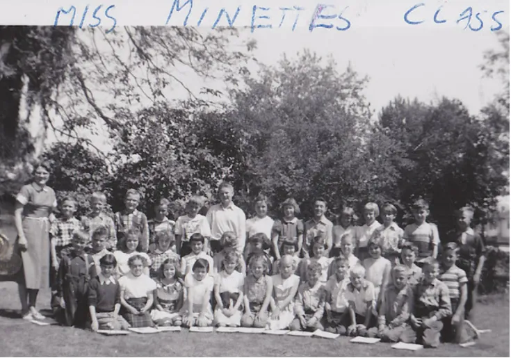 25 Vintage School Group Photos from the 1950s