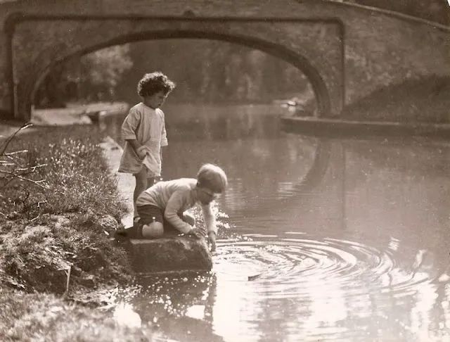 35 Found Photos Capture Life of a Watford Family in the 1920s