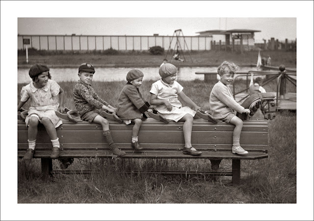 Kids Always Make Us Laugh – 37 Funny Vintage Photos Show the Mischief of Children