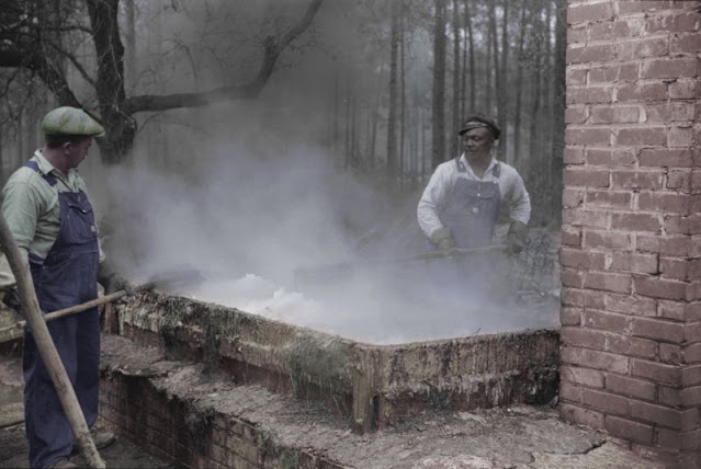 Life of the U.S in the Early 1940s Through Incredibly Colorized Photos