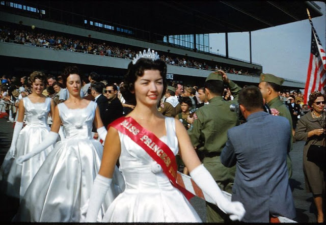 Beautiful Life of the U.S in the 1960s Through Amazing Found Kodachrome Slides