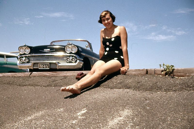 28 Pictures That Show Our Moms Were So Cool When They Were Young in the 1950s