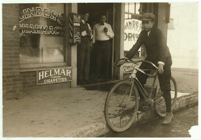 45 Amazing Vintage Photographs of Bicycle Messenger Boys Across America from the Early 20th Century