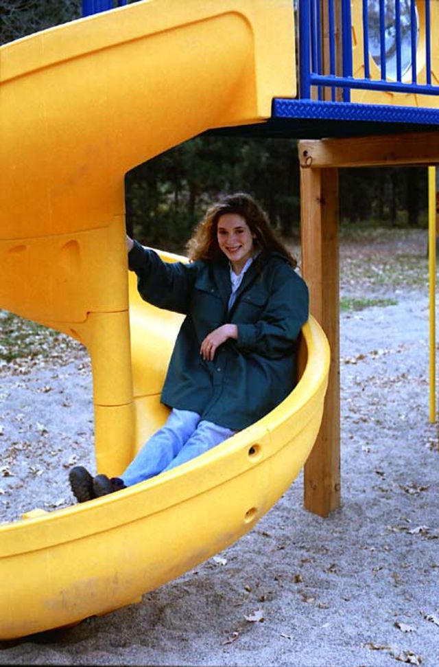 Cool Photos Capture Fashion Styles of a Teenage Girl in the 1990s