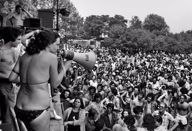 Il movimento Hippie e Rock a Milano: 28 sorprendenti foto documentano il “Festival della Gioventù Proletaria” del 1975-76 _ Ricordi d'Italia