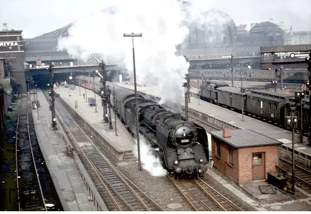 Hamburg Eisenbahn-Szenen voller Farbe in den 1950er Jahren