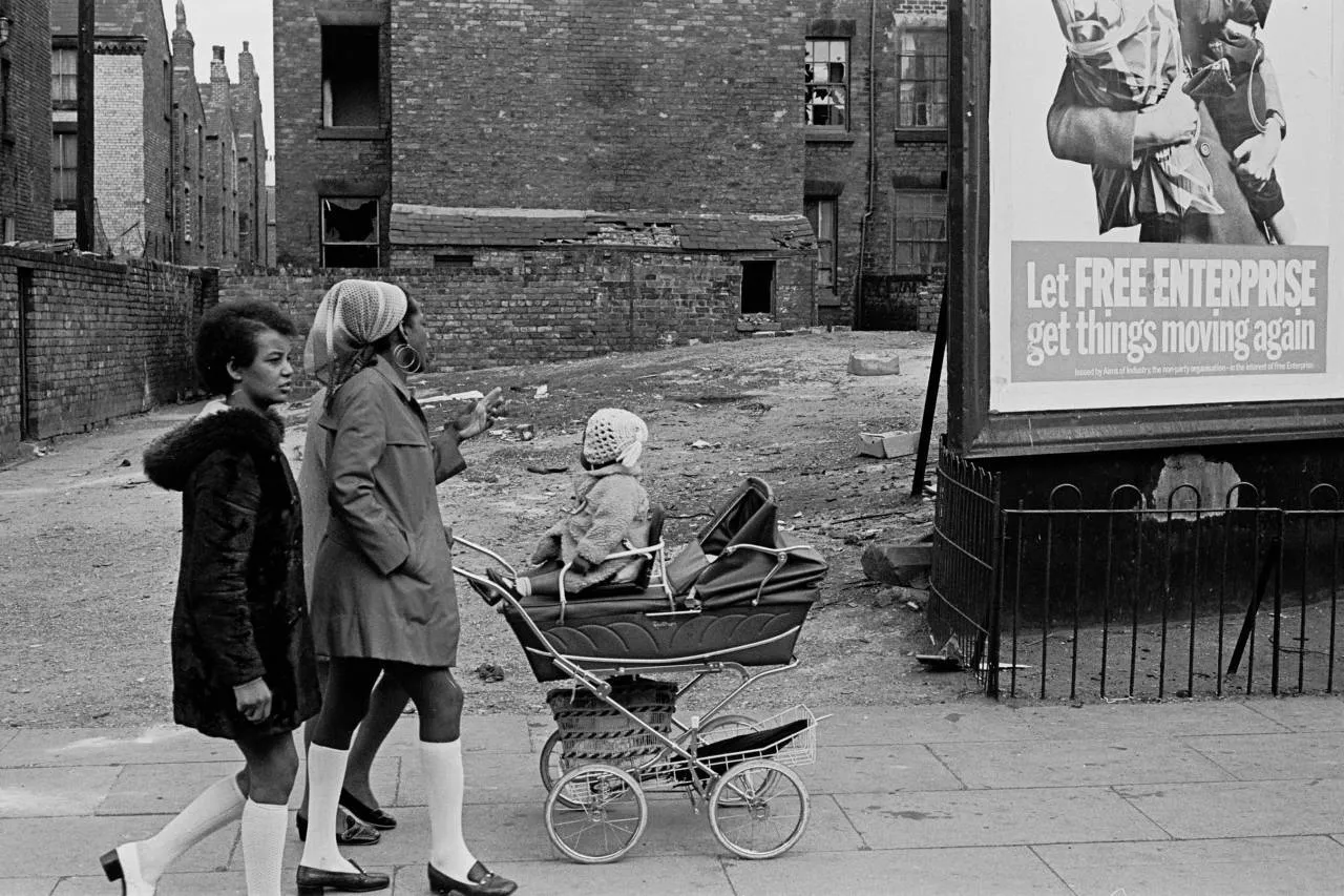 Impressive Photos Of Slum Life And Squalor In Liverpool 1969-71