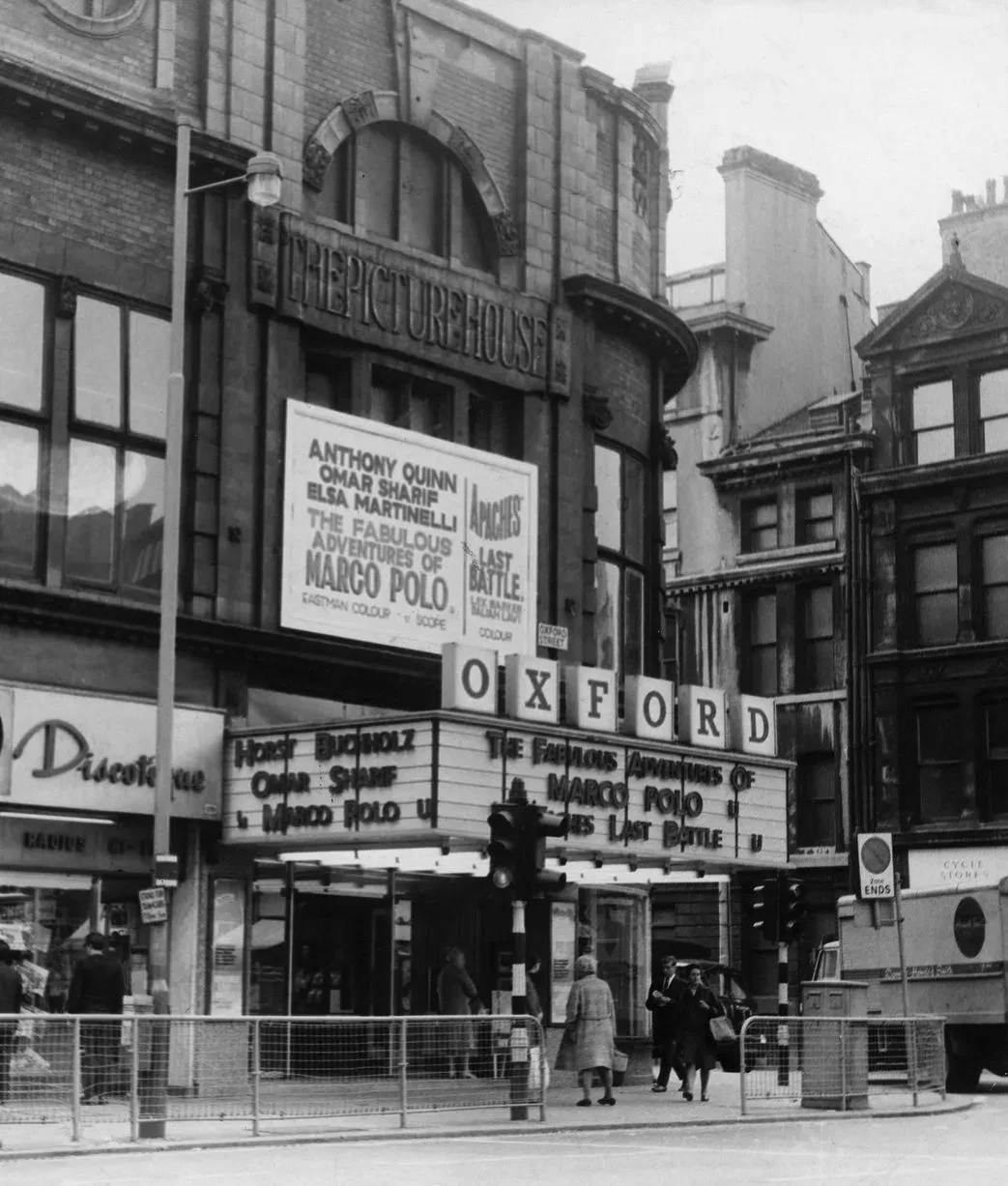 30 Incredible photos of Manchester in the 1960s