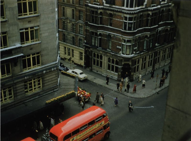 Wonderful Vintage Kodachrome Photos Of London In The 1950s 109 