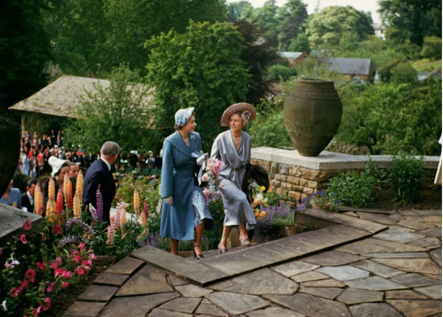 40 Incredible Color Photographs That Show What Life Was Really Like in Britain in the 1950s