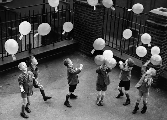 Fascinating Black and White Photos of Life in Britain in 1939