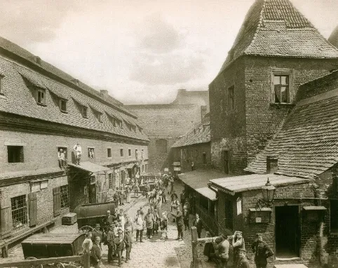 100 lat temu we Wrocławiu. Unikatowe fotografie stolicy Dolnego Śląska z początku XX wieku. Zobacz!