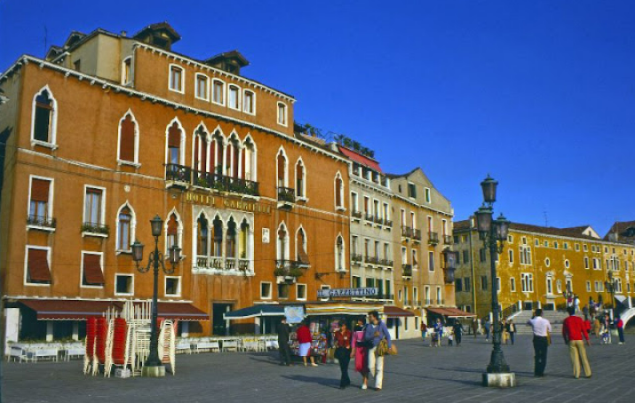 La meravigliosa vita a Venezia, in Italia, negli anni '80, attraverso bellissime foto ritrovate