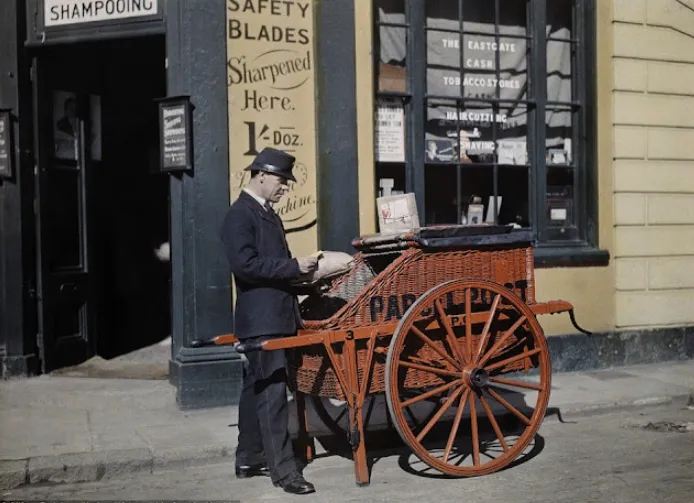 Stunning Color Vintage Photos of 1920s-30s Britain at Work and Play _ Oldeng