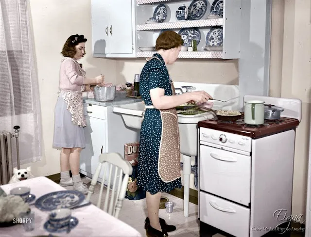 Amazing Colorized Photos Show What Kitchens Looked Like in the First Half of the 20th Century _ Nostalgic US Treasures