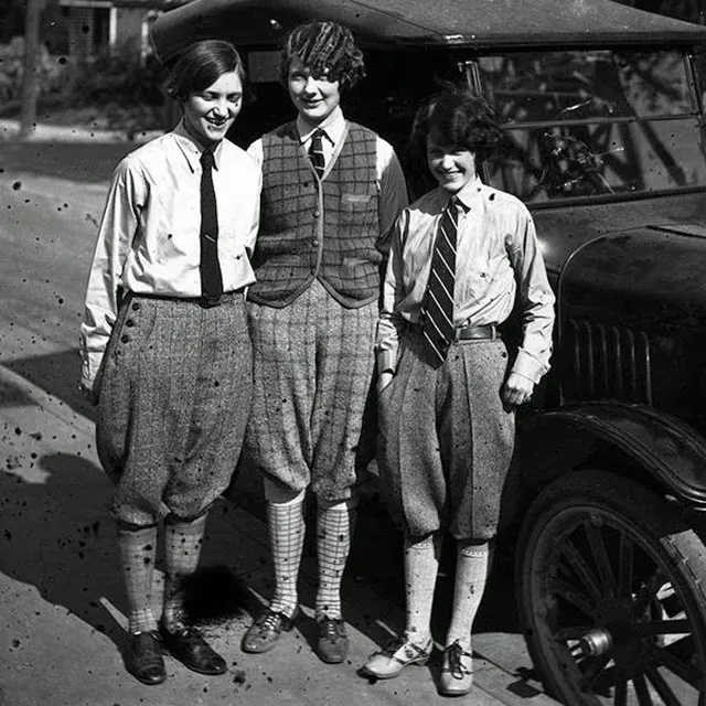 La mode streetwear féminine des années 1920 _ Old Fr