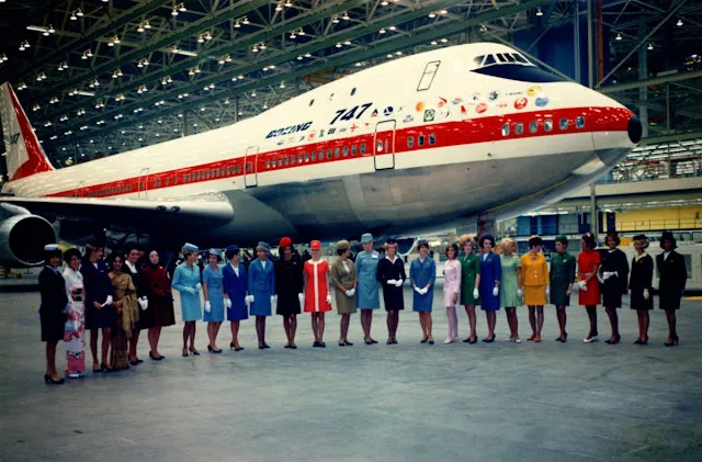 January 22, 1970: The Boeing 747 Takes Off on Its First Scheduled Flight From New York to London _ Vintage US