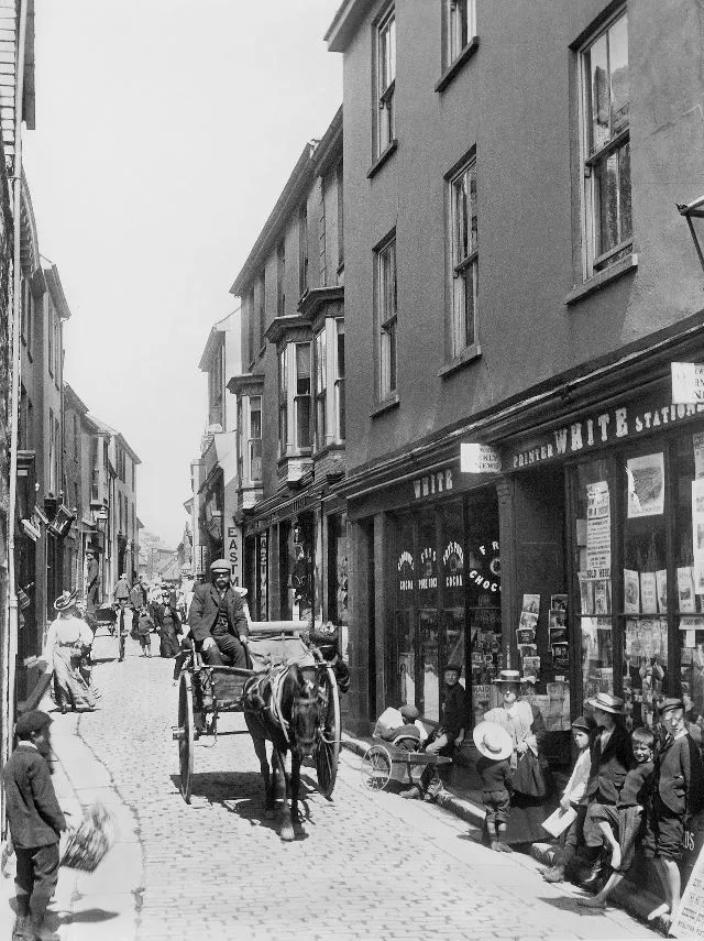 40 Amazing Photographs Capture Everyday Life of St. Ives From the Late 19th Century _ Ye Olde England