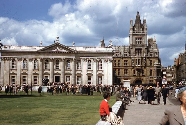 50 Wonderful Color Photographs Capture Everyday Life in England in the Early 1950s _ Ye Olde England