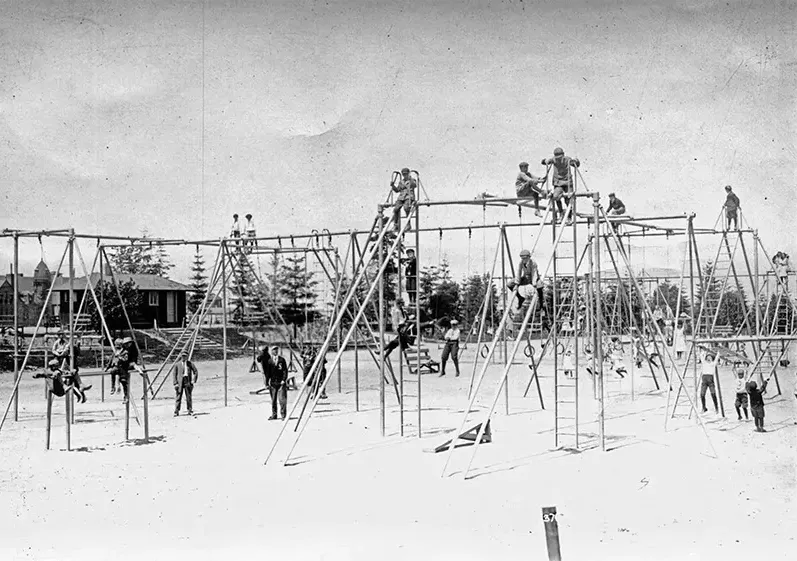 The Dangerous Playgrounds of the Past Through Vintage Photographs, 1880s-1940s