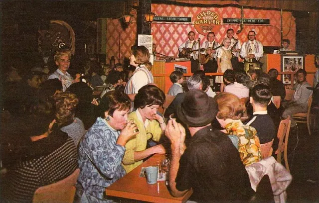 Cool Pics That Show Bars & Lounges in the US From the 1950s and 1960s