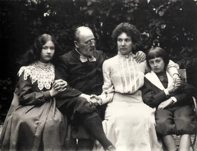 Early Edwardian Life Through Beautiful Photos Taken by Émile Zola