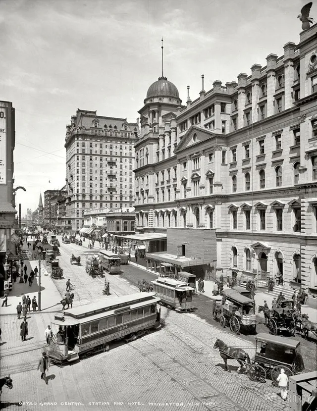 30 rare remaining images One of the Busiest Train Stations in the World: A Look Back at the New York Grand Central Terminal Through the Decades