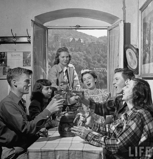 Bilder amerikanischer Teenager in Heidelberg, Deutschland, 1947