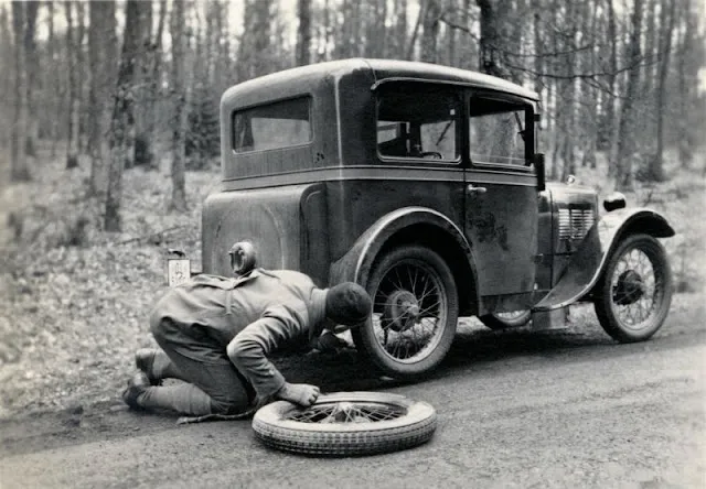 45 Vintage-Familienfotos von BMW-Automobilen und ihren Besitzern