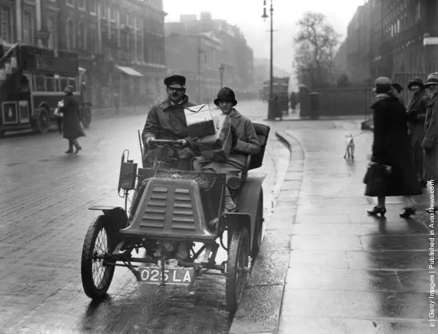 Interessante Vintage-Fotografien des Transportwesens in der Vergangenheit