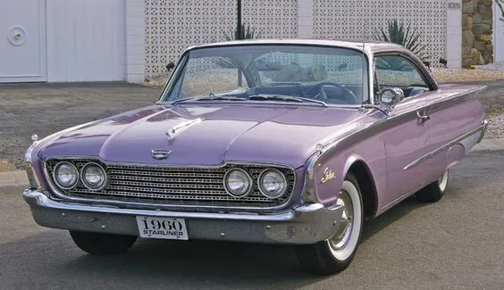 1960 Ford Galaxie Starliner