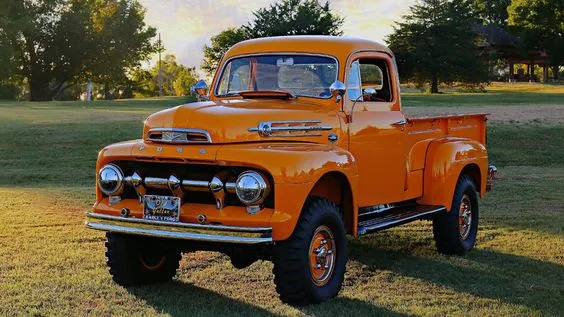 1952 Ford F2 Marmon Harrington