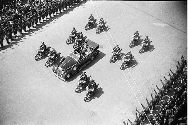 Foto d'epoca rare e mai viste di Napoli, Italia, intorno al 1938, inclusa una di Hitler