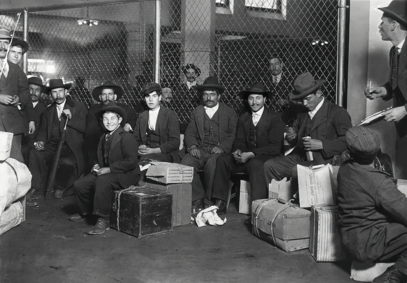 Fascinating Portraits of Immigrants Arriving in United States in the Early 20th Century