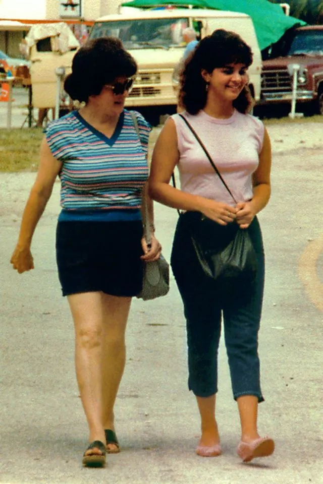 Found Photos Show Fashion Styles of ’80s Young Women