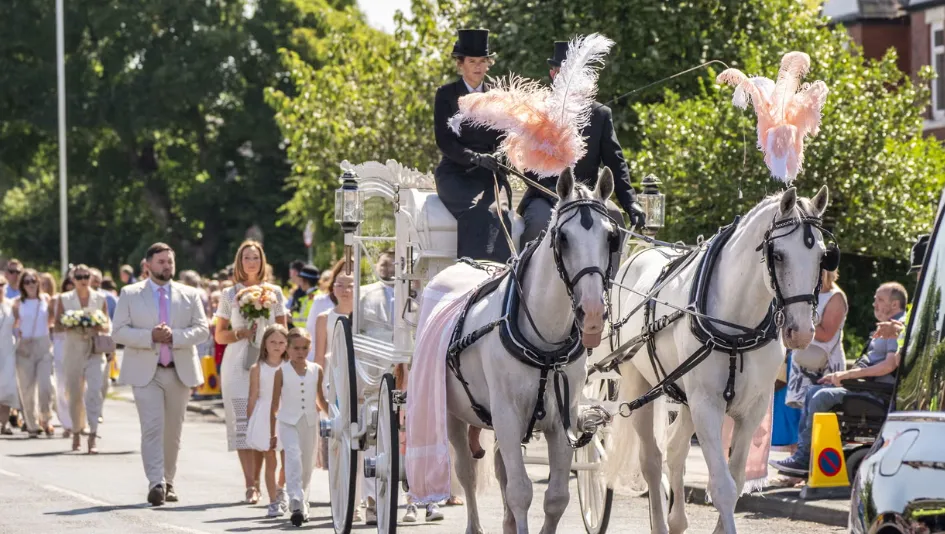 “Alice da Silva Aguiar’s Funeral: Hundreds Gather in Southport to Pay Their Respects”_L