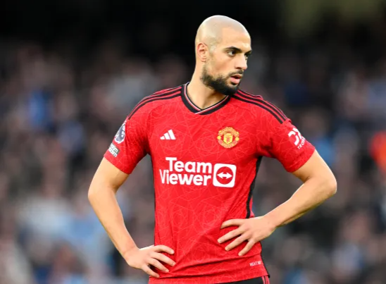 Man Utd flop’s time at club ‘becoming a nightmare’ after getting ‘lost in Manchester fog’