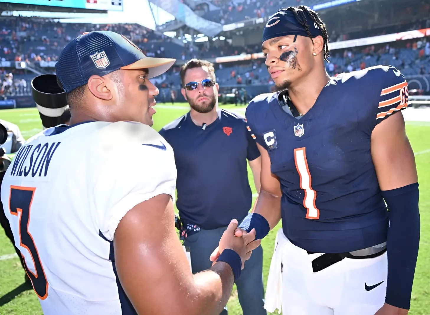 Justin Fields makes bold statement on QB competition with Russell Wilson