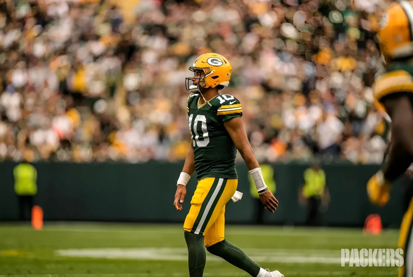 Green Bay Packers QB Jordan Love on hand for OTAs despite contract stalemate