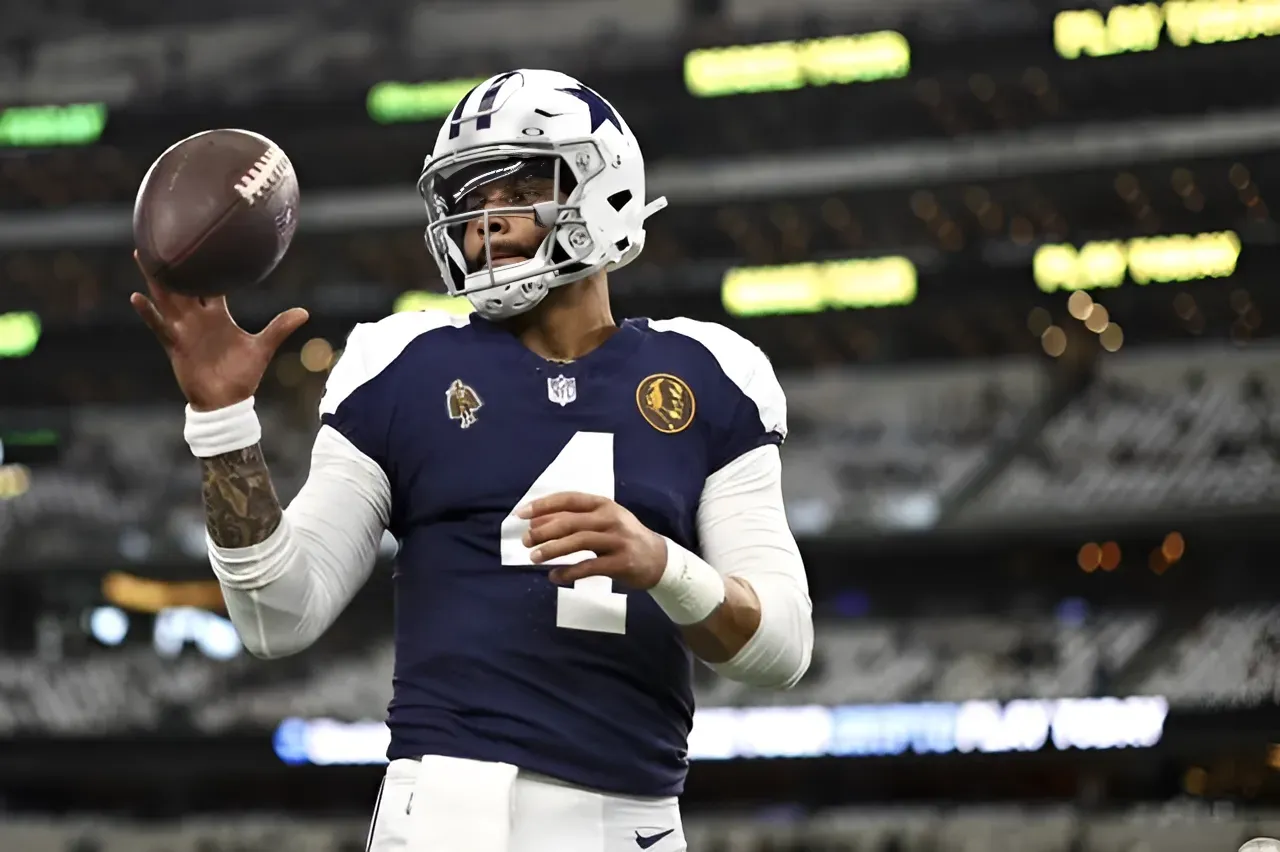 Cowboys Predicted to Land Potential Superstar QB as Dak’s Replacement