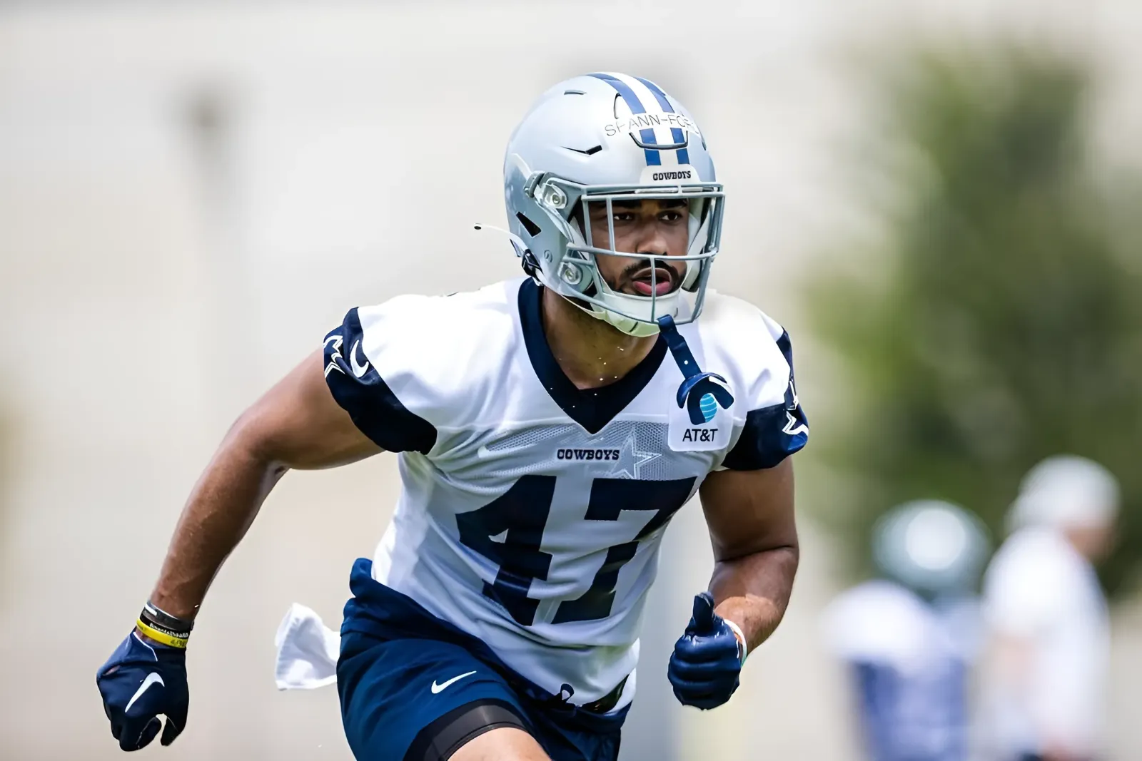 Cowboys' undrafted rookie who got paid big time should hold unique advantage in OTAs, minicamp