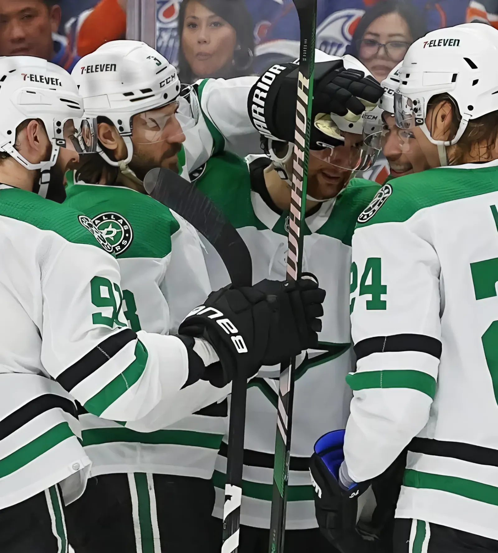 Oilers lose home-ice advantage in series with Stars